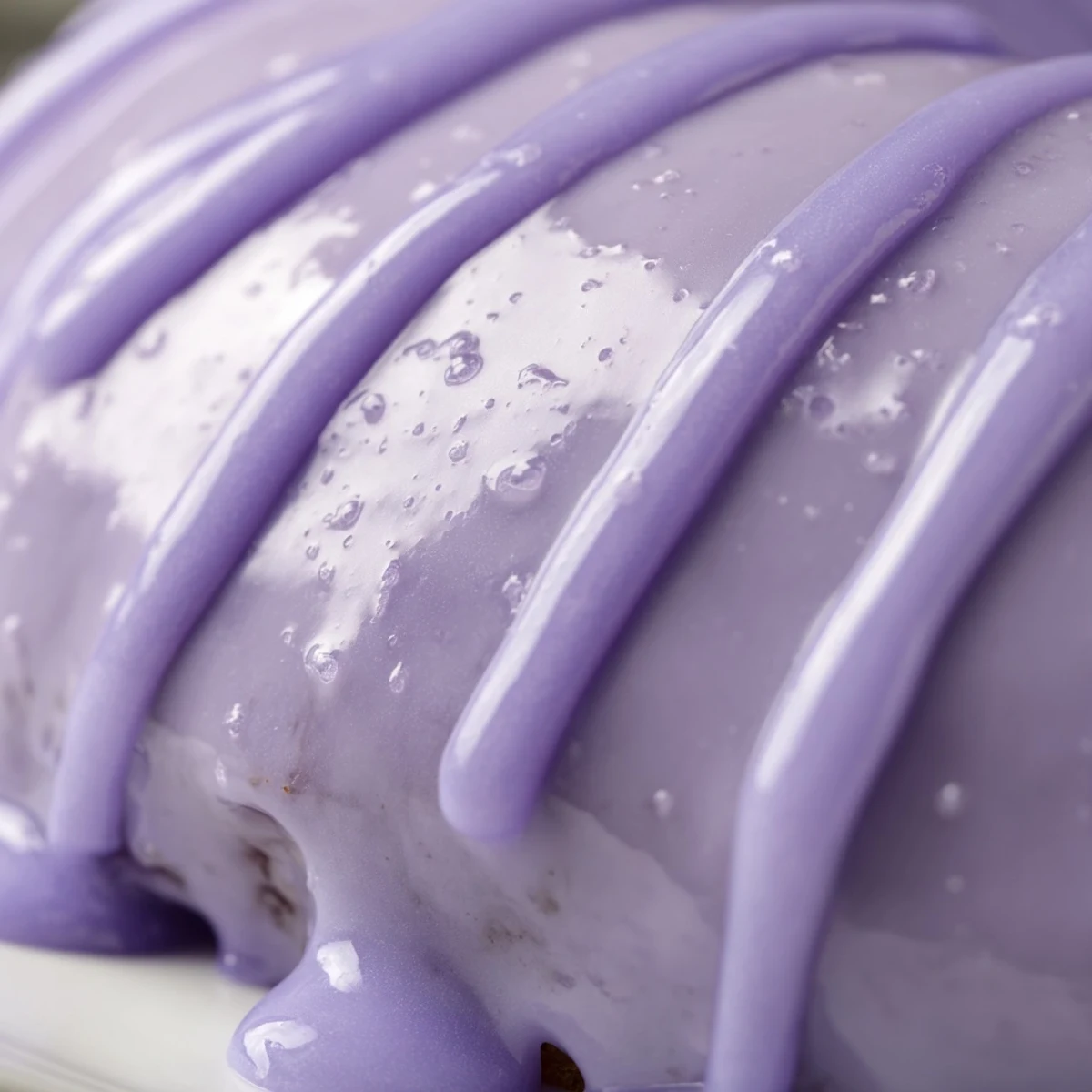 Lavender Glaze for Cakes and Scones